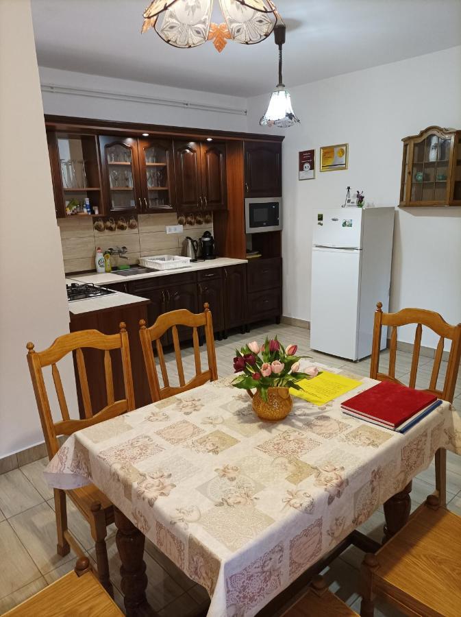 Kemences Vendeghaz Hotel Mikohaza Екстериор снимка